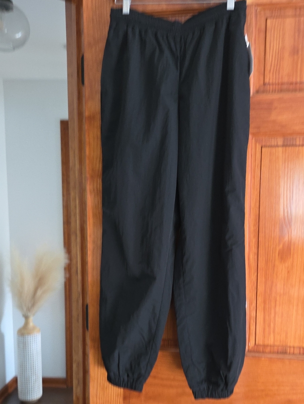 Good American Black Elastic-Waist Jogger Pants